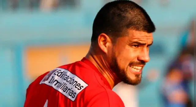 Erick Delgado y la incómoda reacción con la prensa por una pregunta sobre el gol de Irven Ávila