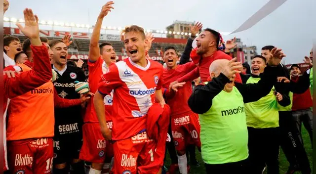 Argentinos Juniors celebra su ascenso a la Primera División.