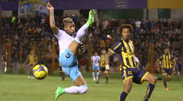 Ray Sandoval está enchufado: delantero rimense anotó por tercera vez consecutiva Ray Sandoval está enchufado: delantero rimense anotó por tercera vez consecutiva