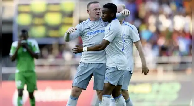 Wayne Rooney y su golazo con el Everton que sigue generando elogios