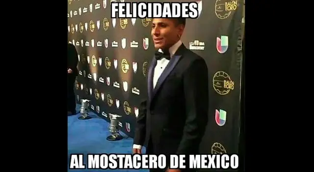 Raúl Ruidíaz y sus viertidos memes en Facebook por su coronación en el Balón de Oro de la Liga MX. Fuente: Facebook