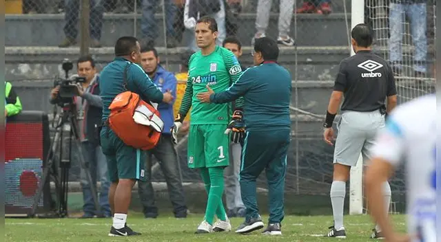 Leao Butrón atendido por Hugo Blácido. Leao Butrón atendido por Hugo Blácido.