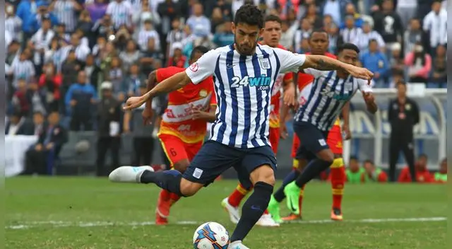 Luis Aguiar es el máximo goleador de Alianza Lima en esta temporada