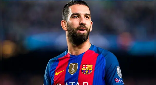 Arda Turan podría volver a jugar en el fútbol de Turquía. 