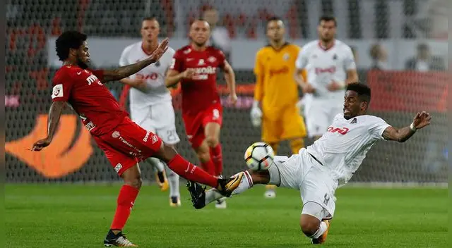 Jefferson Farfán se jugó un partidazo con Lokomotiv y es fijo para enfrentar a Bolivia