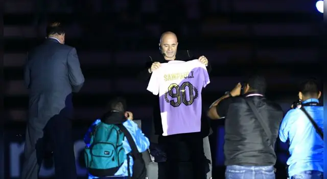 Jorge Sampaoli brilló en la fiesta por los 90 años del Sport Boys