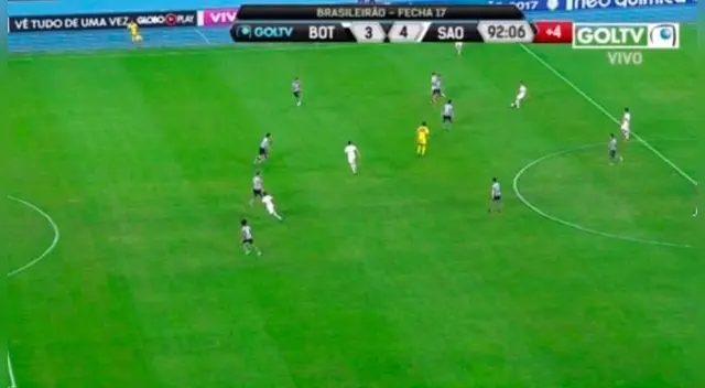 En el Sao Paulo vs. Botafogo, Christian Cueva metió un pasesón para el 4-3 final.