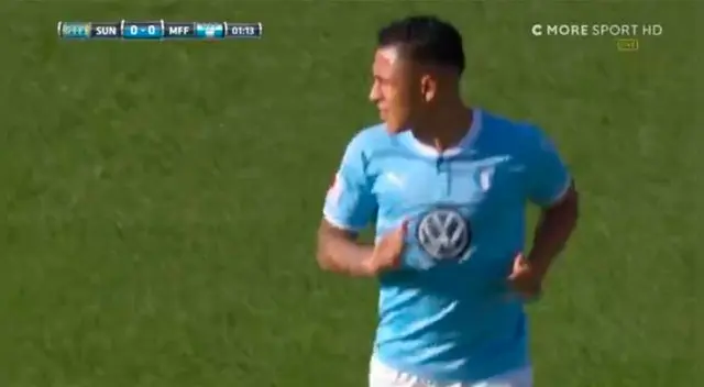 Yoshimar Yotún durante el partido del Malmö FF ante GIF Sundsvall.