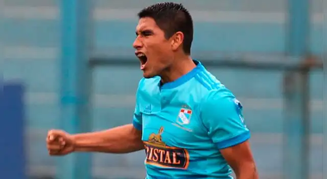 Irven Ávila celebra un gol con Sporting Cristal. Irven Ávila celebra un gol con Sporting Cristal.