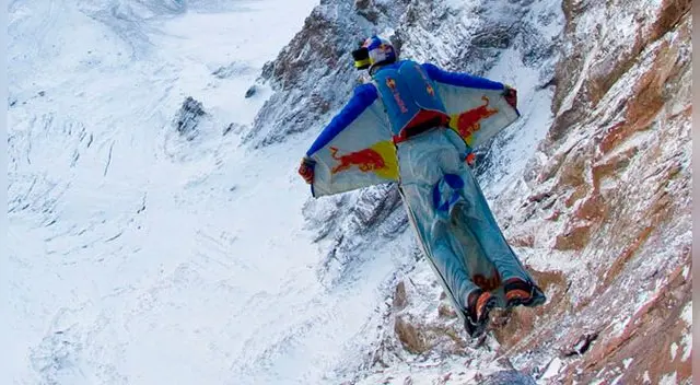 Montañista ruso Valery Rozov se lanza desde el pico de Huascarán