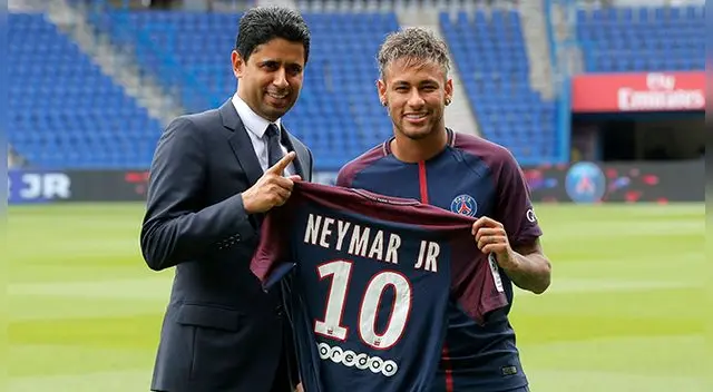 Neymar durante su presentación como jugador del PSG. Neymar durante su presentación como jugador del PSG.