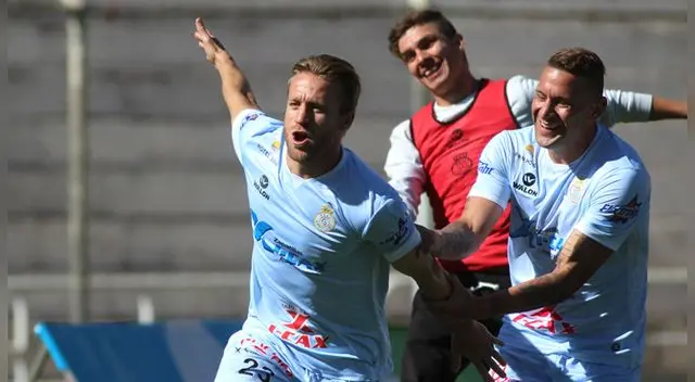 Real Garcilaso estuvo abajo en el marcador, pero remontó y pudo celebrar. Real Garcilaso estuvo abajo en el marcador, pero remontó y pudo celebrar.