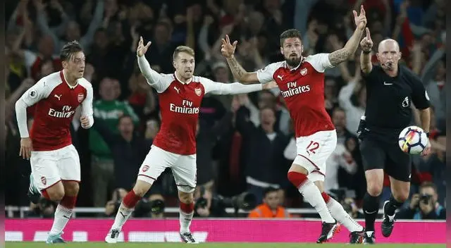 Arsenal goleó 4-3 a Leicester City sin Alexis Sánchez