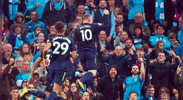 Wayne Rooney y su provocador mensaje en Twitter para los aficionados del Manchester City.