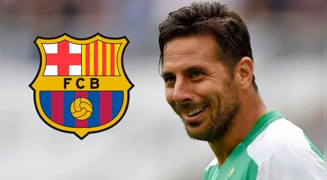 Claudio Pizarro no tiene equipo tras no renovar con el Werder Bremen. Claudio Pizarro no tiene equipo tras no renovar con el Werder Bremen.