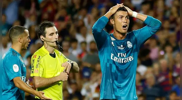 Cristiano Ronaldo siente que perdería terreno en el Real Madrid si llega otro delantero. Cristiano Ronaldo siente que perdería terreno en el Real Madrid si llega otro delantero.