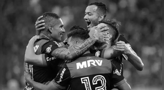 Flamengo de Guerrero y Trauco empató 1-1 conTRA Avaí en el Brasileirao. Flamengo de Guerrero y Trauco empató 1-1 conTRA Avaí en el Brasileirao.