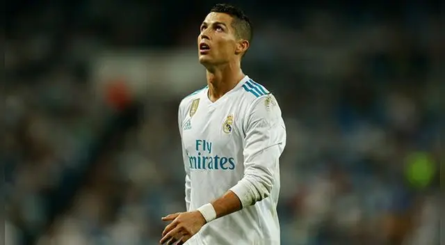Cristiano Ronaldo desea ganar 25 millones de euros como salario para quedarse en el Real Madrid. Foto: AP Cristiano Ronaldo desea ganar 25 millones de euros como salario para quedarse en el Real Madrid. Foto: AP