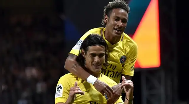 Edinson Cavani es pretendido hasta por seis equipos, en caso el PSG decida venderlo. Edinson Cavani es pretendido hasta por seis equipos, en caso el PSG decida venderlo.
