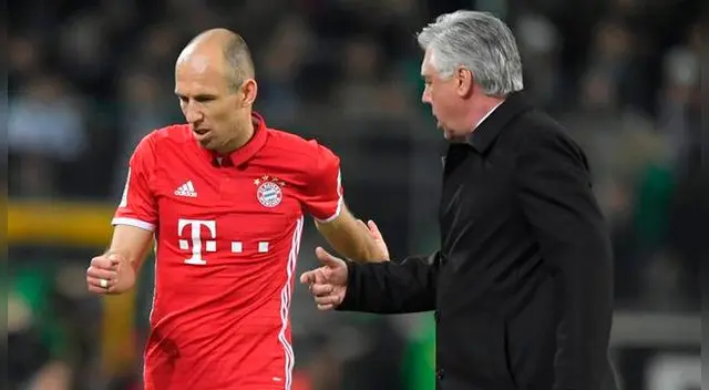 Robben molesto, tras ser reemplazado en el Bayern por decisión de Ancelotti