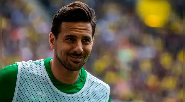 Claudio Pizarro durante su etapa en el Werder Bremen.