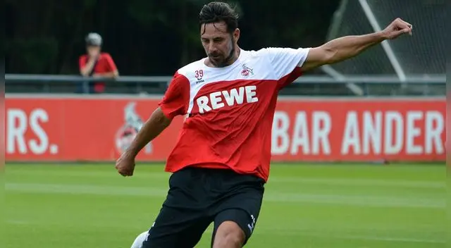 Claudio Pizarro y las dos razones por las que fichó por Colonia Claudio Pizarro y las dos razones por las que fichó por Colonia