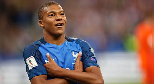 Kylian Mbappé celebra un gol con Francia ante Holanda. Kylian Mbappé celebra un gol con Francia ante Holanda.