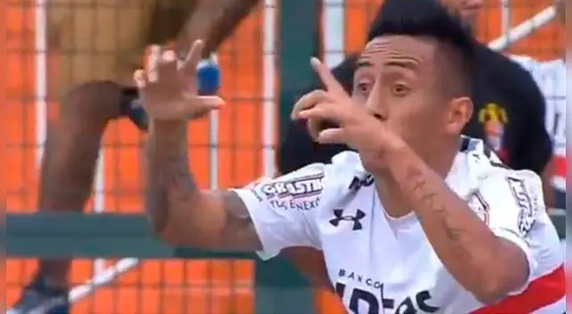 Christian Cueva celebra su gol con el Sao Paulo ante el Santos.