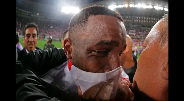 Jefferson Farfán llora de emoción tras la clasificación de Perú al Mundial Rusia 2018. Jefferson Farfán llora de emoción tras la clasificación de Perú al Mundial Rusia 2018.