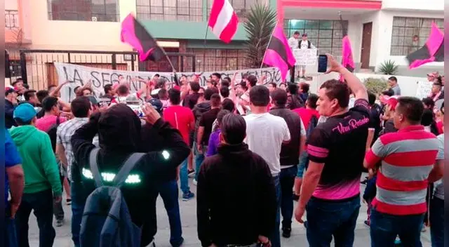 Hinchas de Sport Boys convocaron una marcha en la sede de la ADFP de la Segunda División [VIDEO]