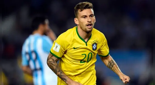Lucas Lima celebra un gol con Brasil ante Argentina. Lucas Lima celebra un gol con Brasil ante Argentina.
