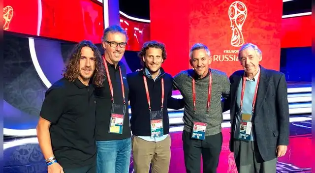 Puyol junto a Blanc, Forlán, Lineker y Banks. Puyol junto a Blanc, Forlán, Lineker y Banks.