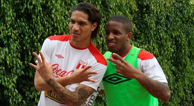 Paolo Guerrero y Jefferson Farfán dedican emotivo mensaje tras título de Alianza Lima. Paolo Guerrero y Jefferson Farfán dedican emotivo mensaje tras título de Alianza Lima.