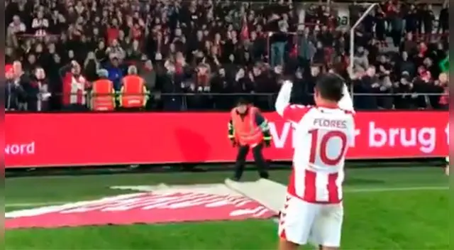 Hinchas del Aalborg se rinden ante Edison Flores.