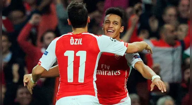 Alexis Sánchez y Mesut Özil se marcharían del Arsenal en enero.Foto: AP