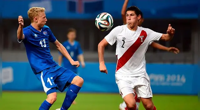 Marco Saravia, con la Selección Peruana Sub-15 en los Juegos Olímpicos Nanjing 2014.