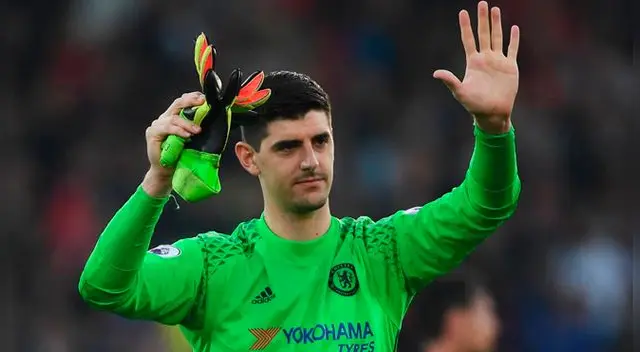 Thibaut Courtois podría estar viviendo sus últimos días en el Stamford Bridge. Thibaut Courtois podría estar viviendo sus últimos días en el Stamford Bridge.