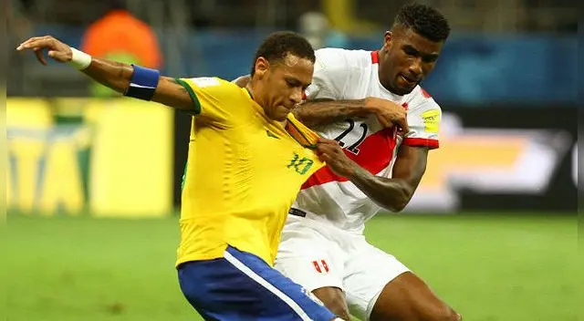 Carlos Ascues marcando a Neymar en uno de sus últimos partidos con la Selección Peruana. Foto: Libero.pe