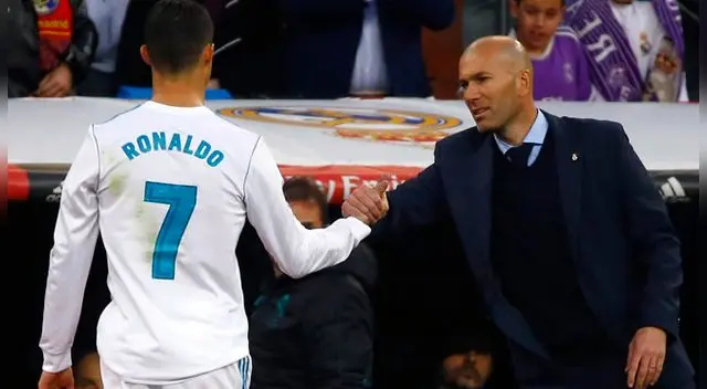 Zidane se rinde a los pies de Cristiano Ronaldo.