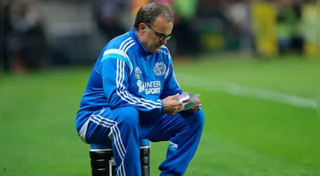 Abogado de Marcelo Bielsa arremete contra Lille y exige 15 millones de euros de indemnización.