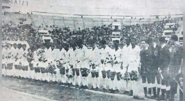 Recordamos el amistoso que jugó ante el Barcelona en 1964 Recordamos el amistoso que jugó ante el Barcelona en 1964