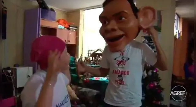 Edison Flores, antes de sorprender a la pequeña Melissa. Edison Flores, antes de sorprender a la pequeña Melissa.