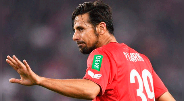 Claudio Pizarro tiene competencia en Colonia: contratan delantero