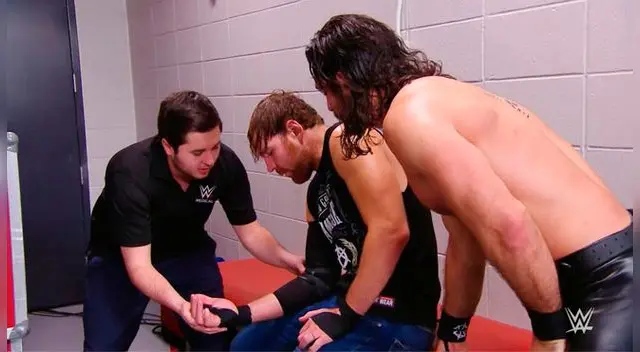 WWE: Dean Ambrose estará lejos de los cuadriláteros por 9 meses y se perderá Wrestlemania 34