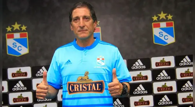 Mario Salas la tiene clara en Sporting Cristal: llegar lo más lejos en la Copa Sudamericana Mario Salas la tiene clara en Sporting Cristal: llegar lo más lejos en la Copa Sudamericana