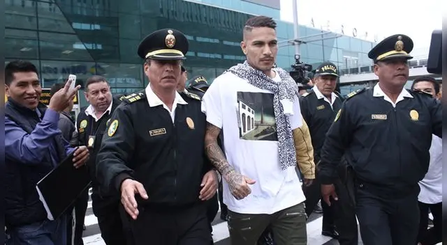 Paolo Guerrero está en Lima mientras Flamengo inició su pretemporada Paolo Guerrero está en Lima mientras Flamengo inició su pretemporada