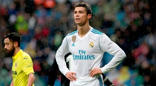 Cristiano Ronaldo se lamenta la derrota del Real Madrid ante el Villarreal.