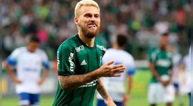 Lucas Lima celebra su primer gol con la camiseta del Palmeiras. Lucas Lima celebra su primer gol con la camiseta del Palmeiras.