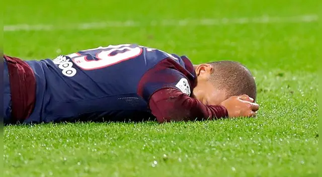Kylian Mbappé lesionado dos meses tras choque con el portero del Lyon, según ESPN.