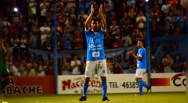 Pablo Aimar se retira del fútbol con el Estudiantes de Río Cuarto. Pablo Aimar se retira del fútbol con el Estudiantes de Río Cuarto.